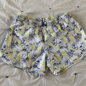 Women’s Columbia PFG size small spf shorts